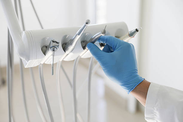 Professional Emergency Dentist technician working in Dover, AR